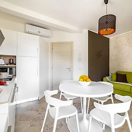 Serenity With Swimming Pool And Parking In 酒店 *